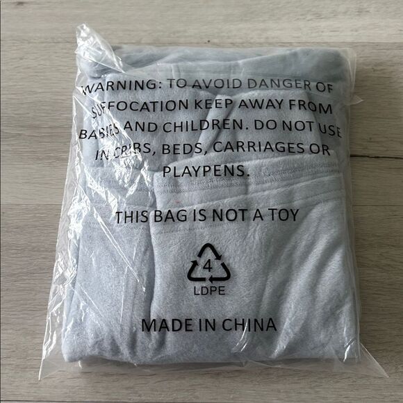 Hippie Rose Dream Fleece Hoodie Large Blue Opal NWT IN PACKAGE - Picture 4 of 9